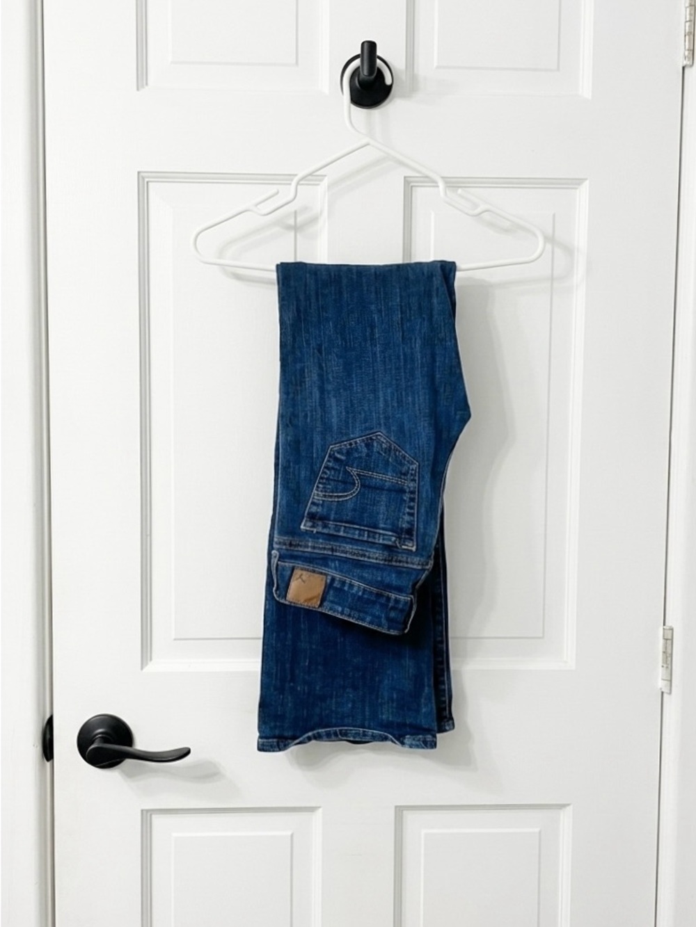 American Eagle Outfitters Dark Blue Boyfriend Jeans